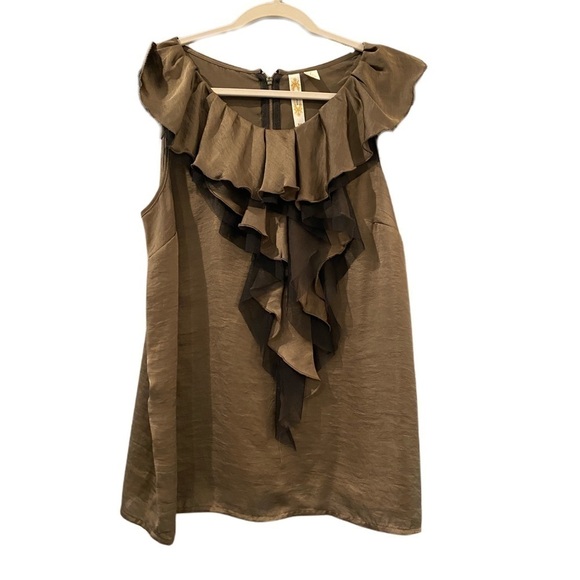 ⭐️ Adiva large tank with ruffle front - Picture 1 of 2